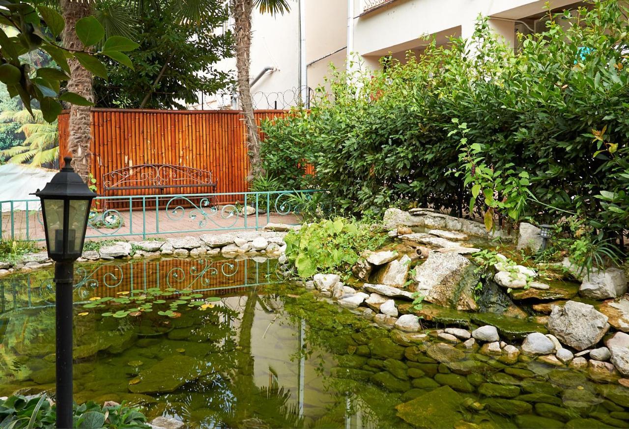 Marco Club Hotel Gagra Exterior photo